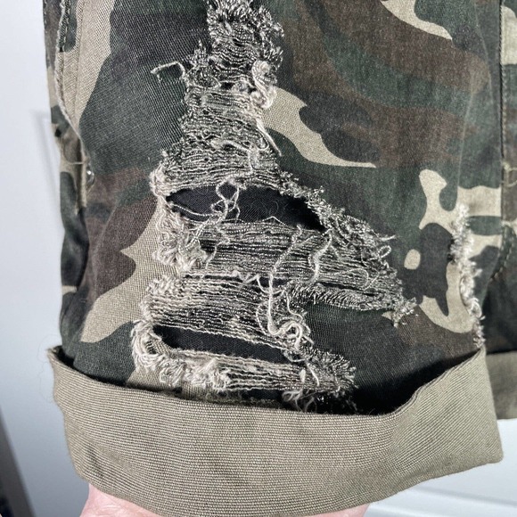 Almost Famous Bib Overall Shorts 9 Green Tan Camo Denim Distressed Shortall - Picture 2 of 8